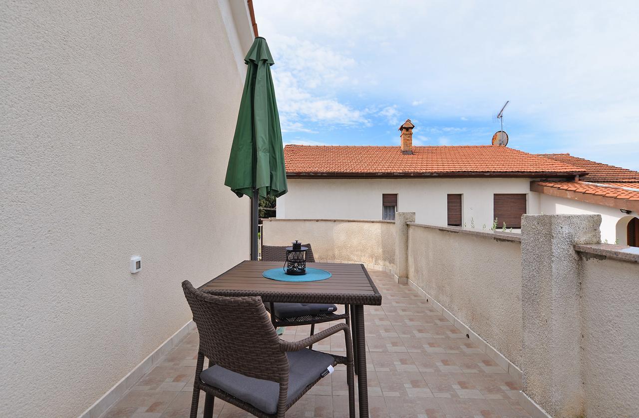 Apartment & Room Tanja 1552 Pula Exterior photo
