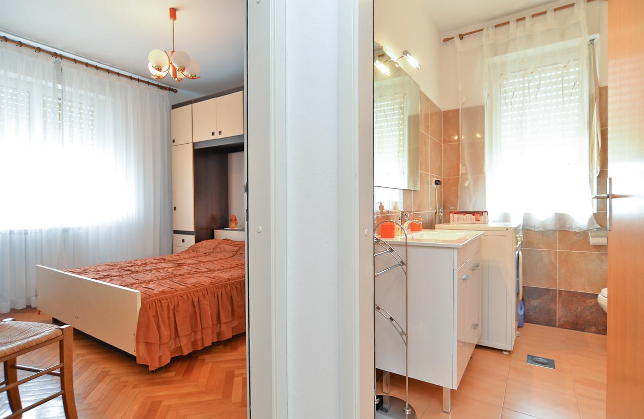 Apartment & Room Tanja 1552 Pula Exterior photo